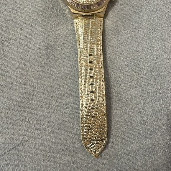 Gold Michael Kors Women’s Watch MK-2304 - Picture 8 of 11